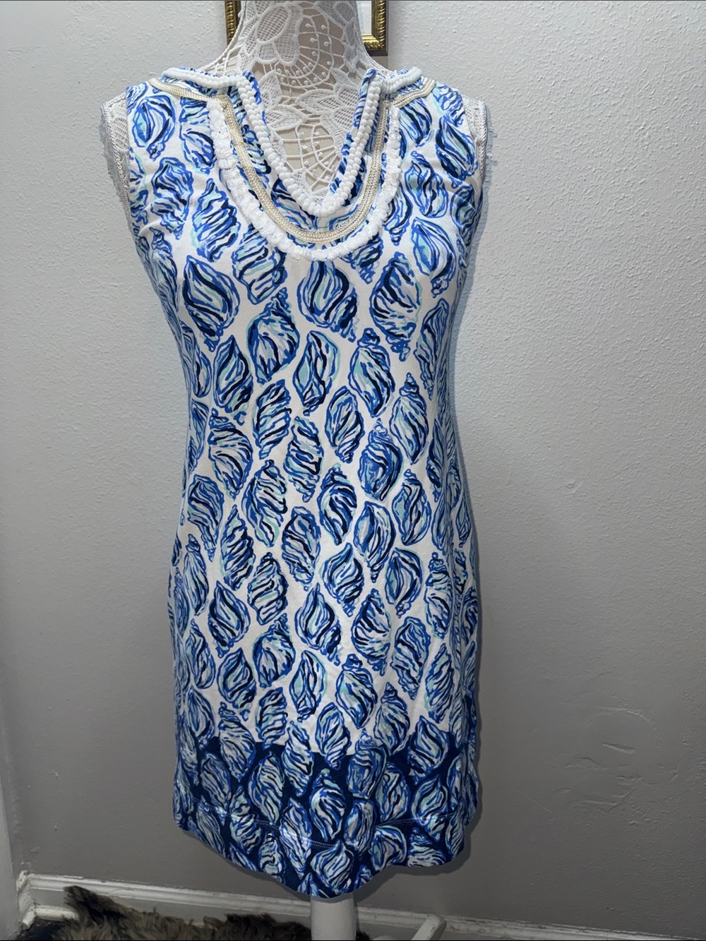 Lilly Pulitzer White and Blue Sleeveless Printed Mini Dress